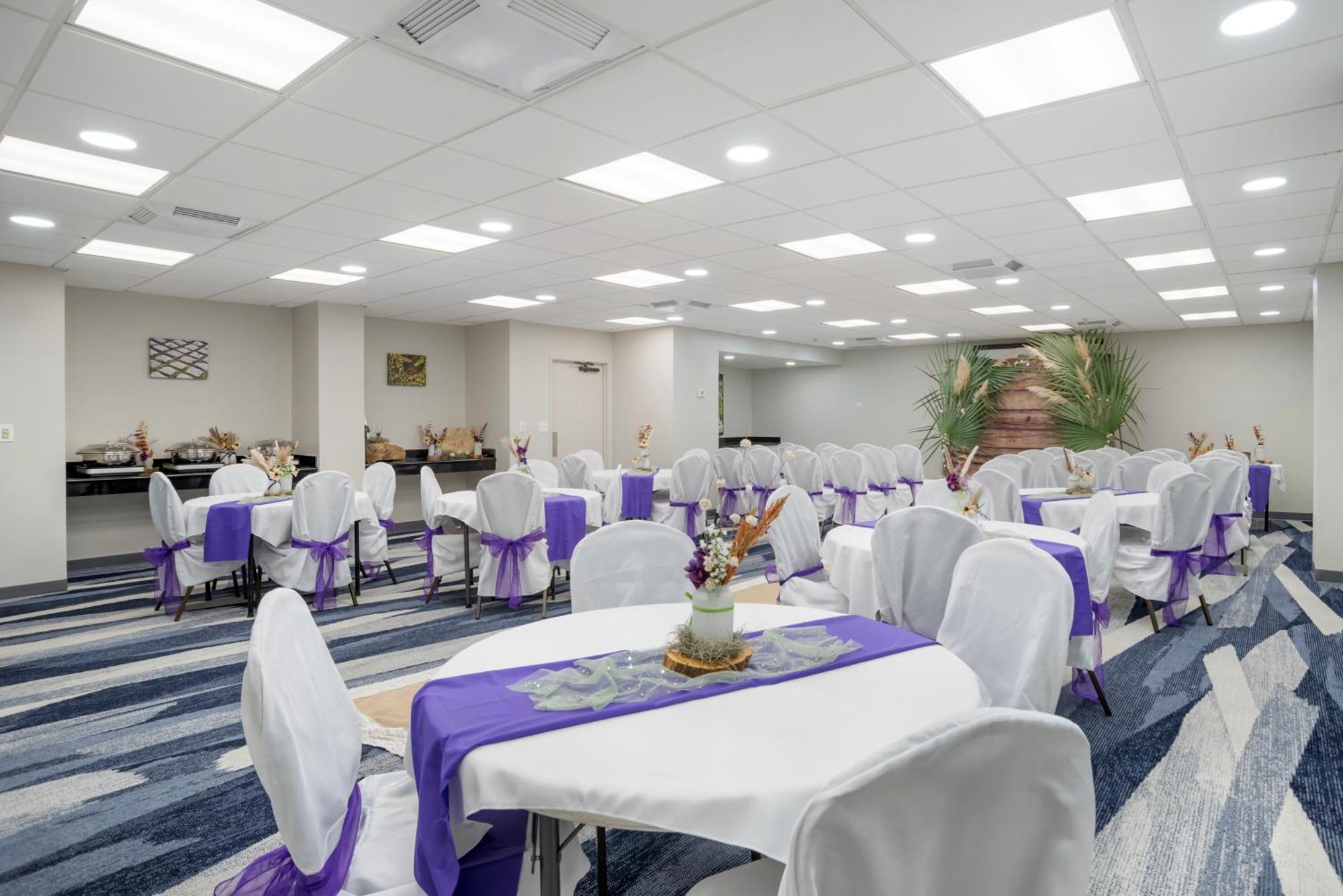Comfort Inn & Suites New Orleans Airport North Кенер Екстериор снимка