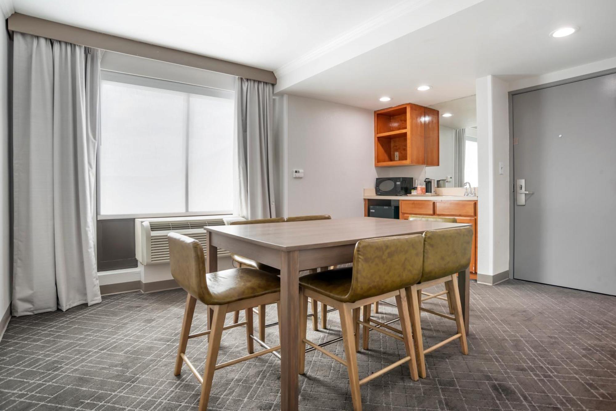 Comfort Inn & Suites New Orleans Airport North Кенер Екстериор снимка